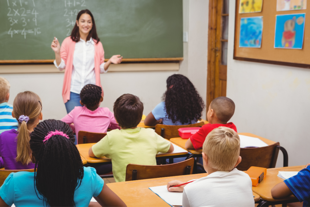 Exemplos Práticos para Fortalecer a Educação Brasileira