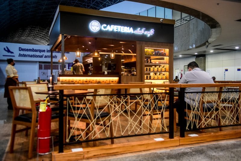 VAGA para Auxiliar de Cozinha no Club Café em Fortaleza neste sábado (15/03)